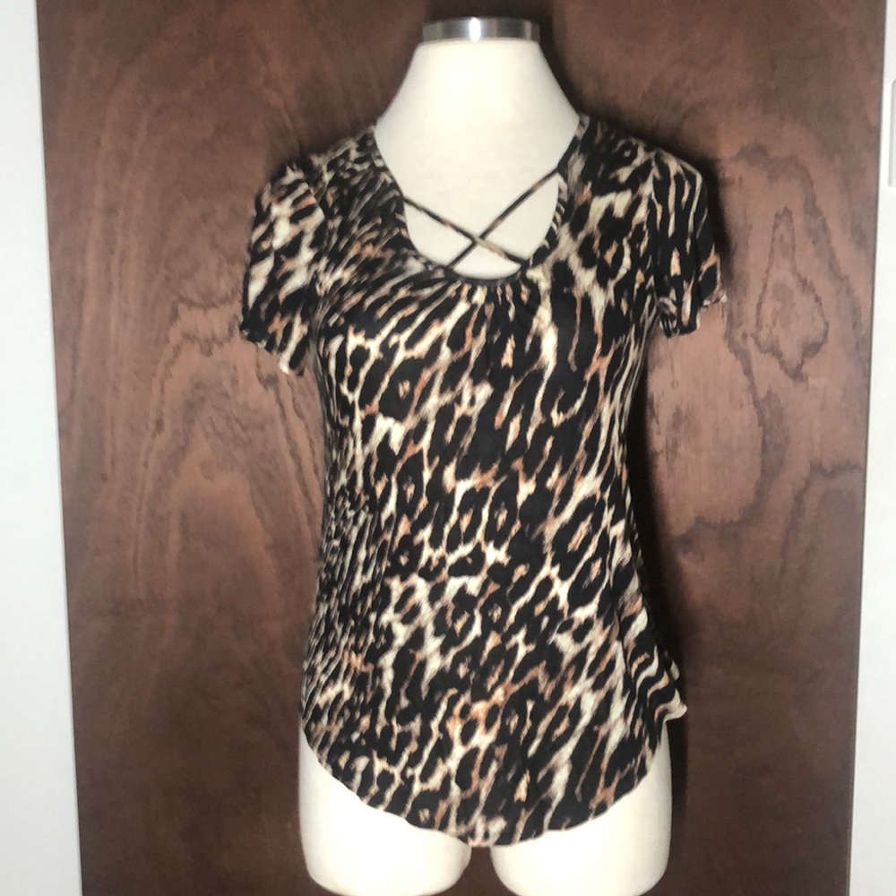 Women’s top Jennifer Lopez